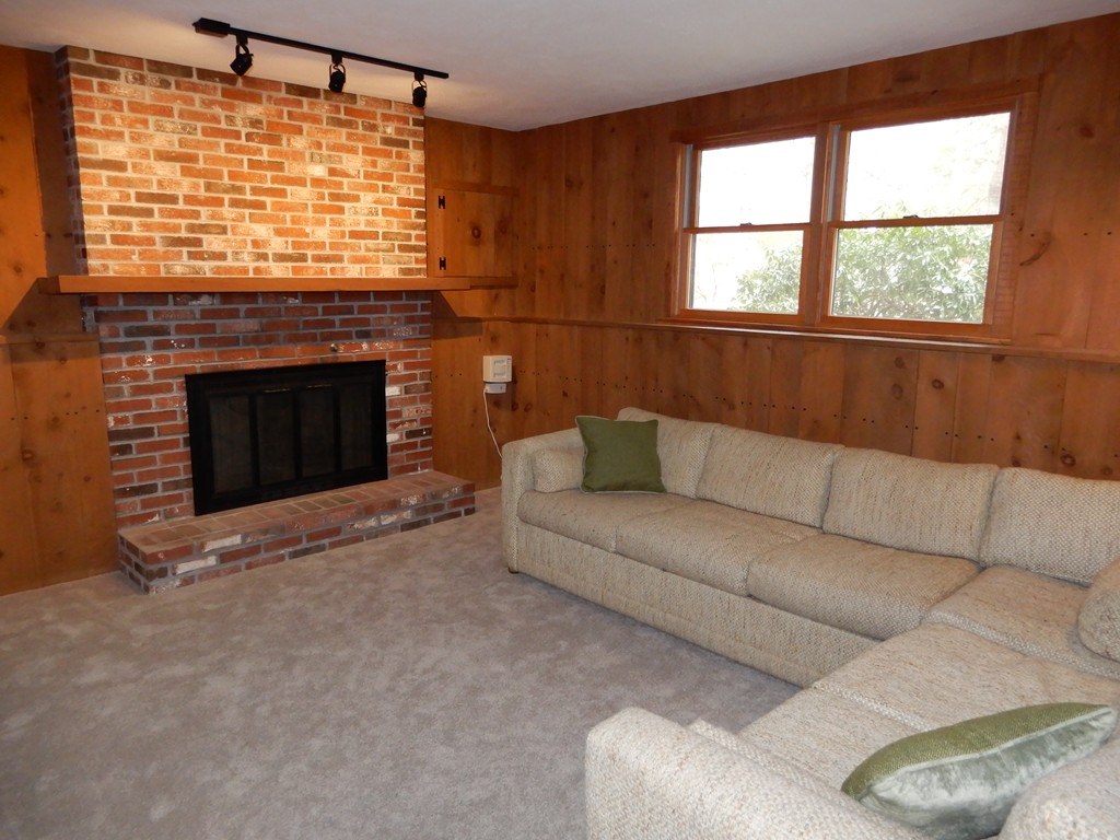 2 Forest Road Foxboro, MA 02035 - Photo 21 of 30 Gallery Image 21