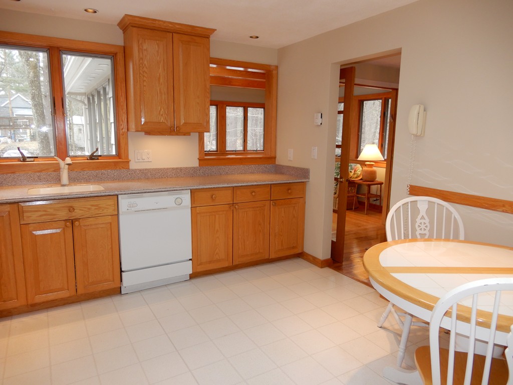 2 Forest Road Foxboro, MA 02035 - Photo 8 of 30 Gallery Image 8