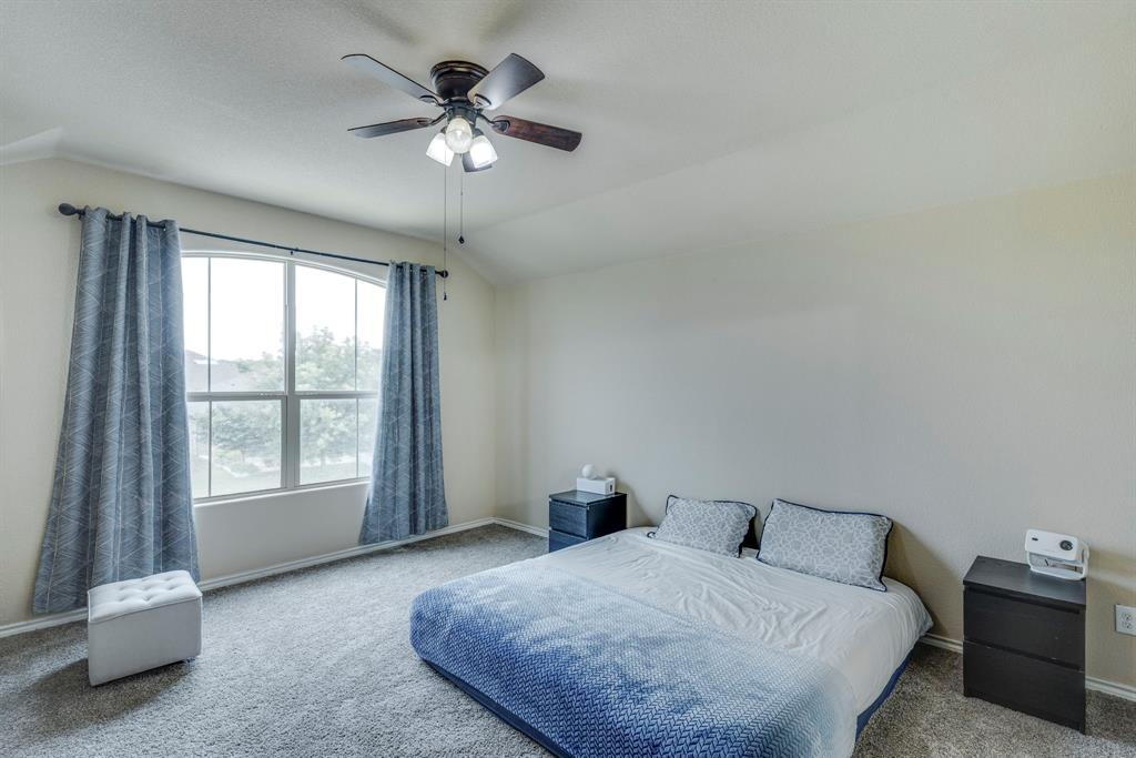 616 Cameron Way Azle, TX 76020 - Photo 14 of 37