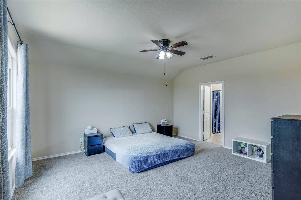 616 Cameron Way Azle, TX 76020 - Photo 15 of 37