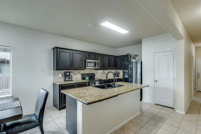 $320,000 | 616 Cameron Way, Azle, TX 76020