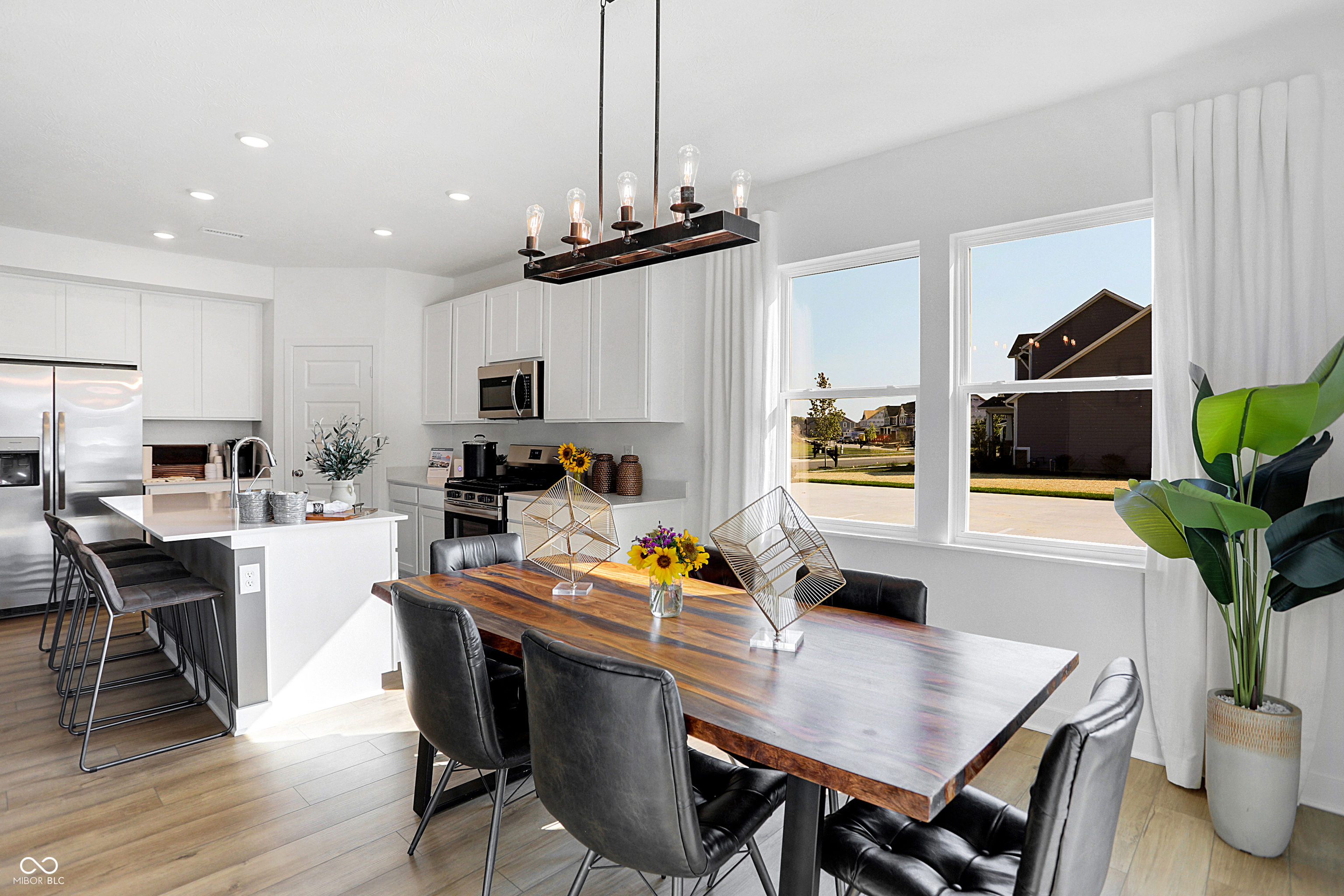 15483 Alperton Road Fishers, IN 46037 - Photo 17 of 56