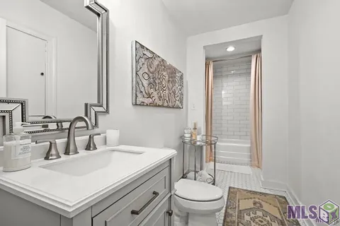 $415,000 | 4759 Sweetbriar Street, Baton Rouge, LA 70808