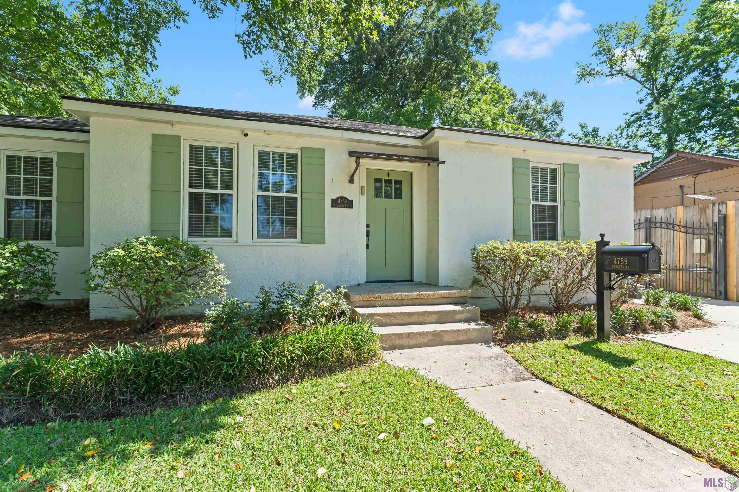 4759 Sweetbriar Street Baton Rouge, LA 70808 - Photo 2 of 20