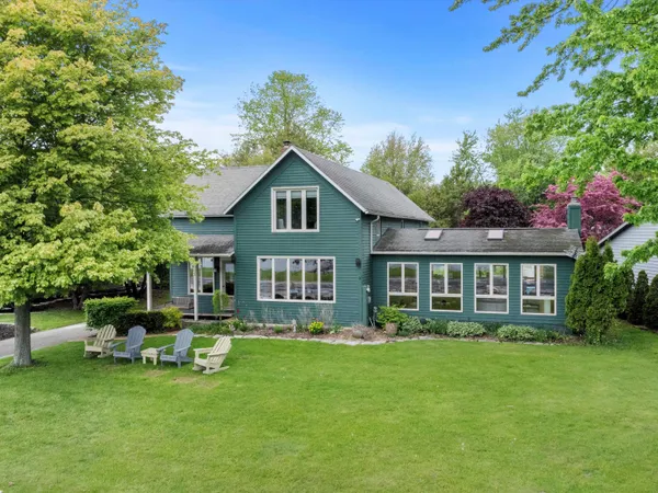 $1,100,000 | 1350 Memorial Drive, Sturgeon Bay, WI 54235