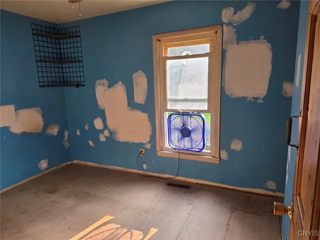 $79,900 | 524 Rochester Street, Fulton, NY 13069