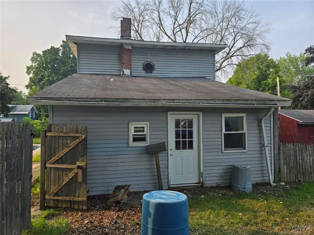 $79,900 | 524 Rochester Street, Fulton, NY 13069