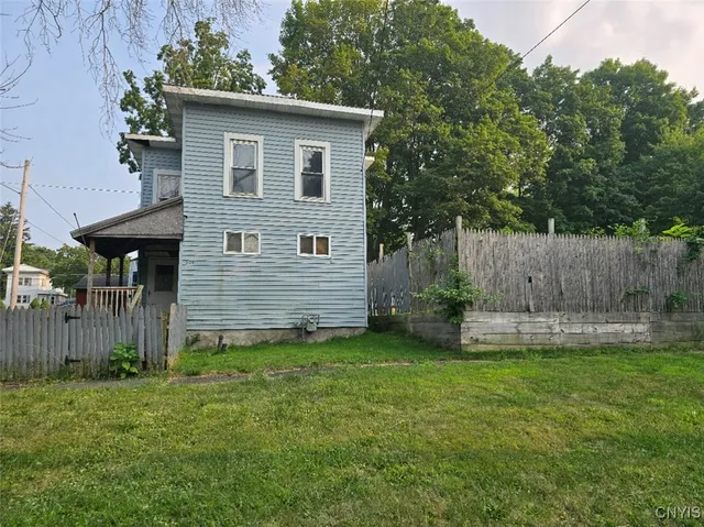$79,900 | 524 Rochester Street, Fulton, NY 13069