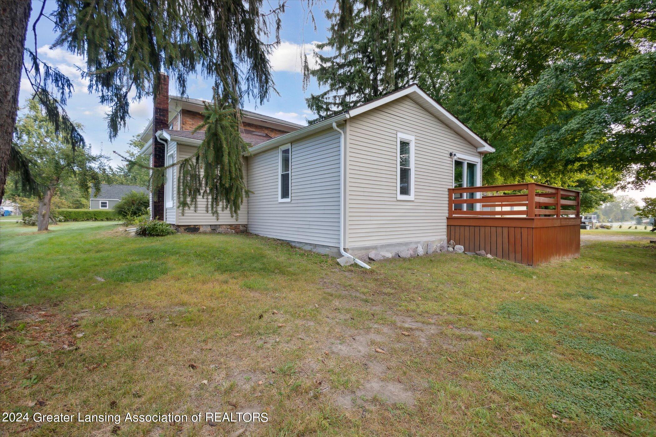4469 Dell Road Lansing, MI 48911 - Photo 36 of 42 39-4469-Dell-Rd-Lansing-MI-48911-WindowS