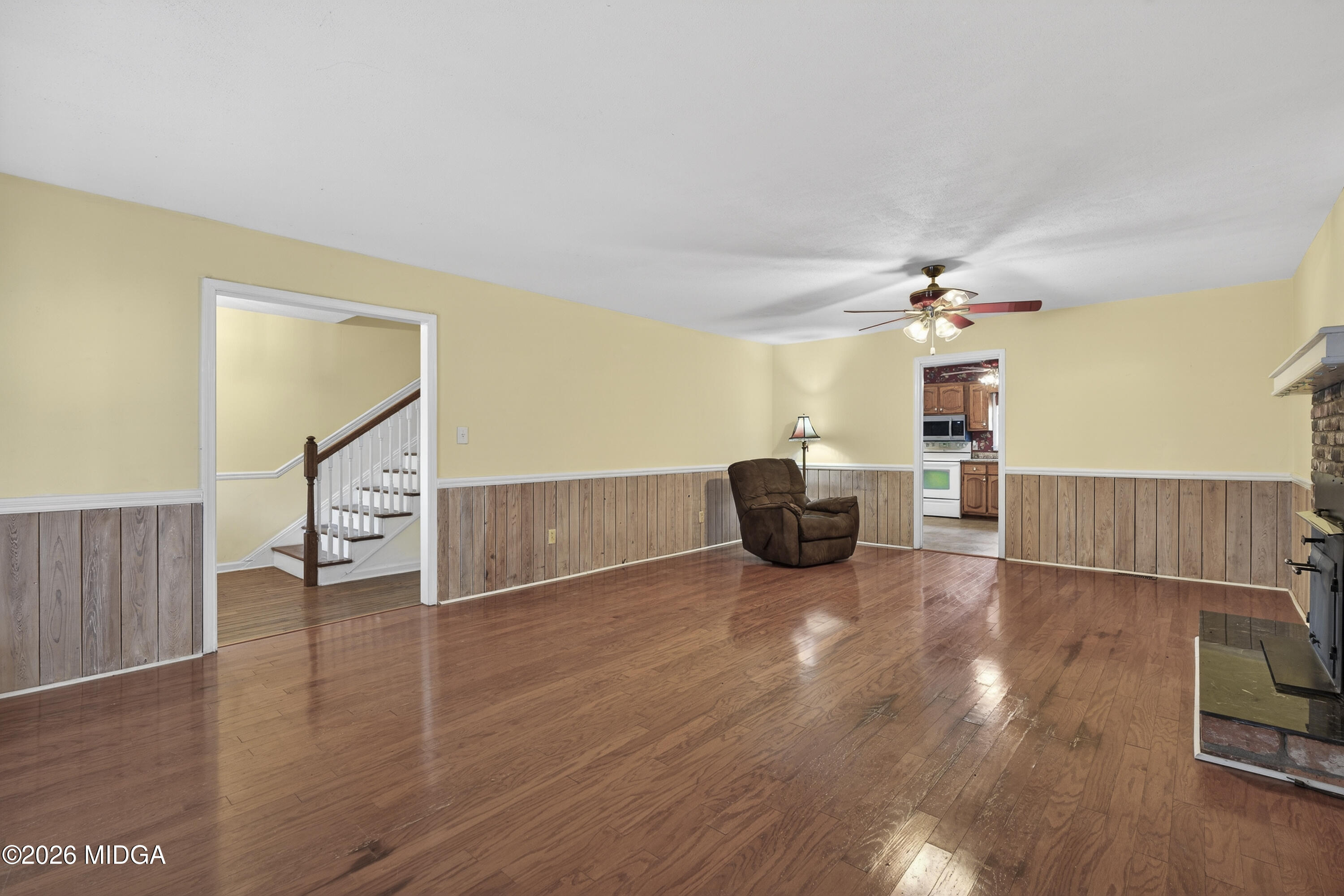 337 Highway 18 Gray, GA 31032 - Photo 13 of 50 a living room with furniture and a wooden floor