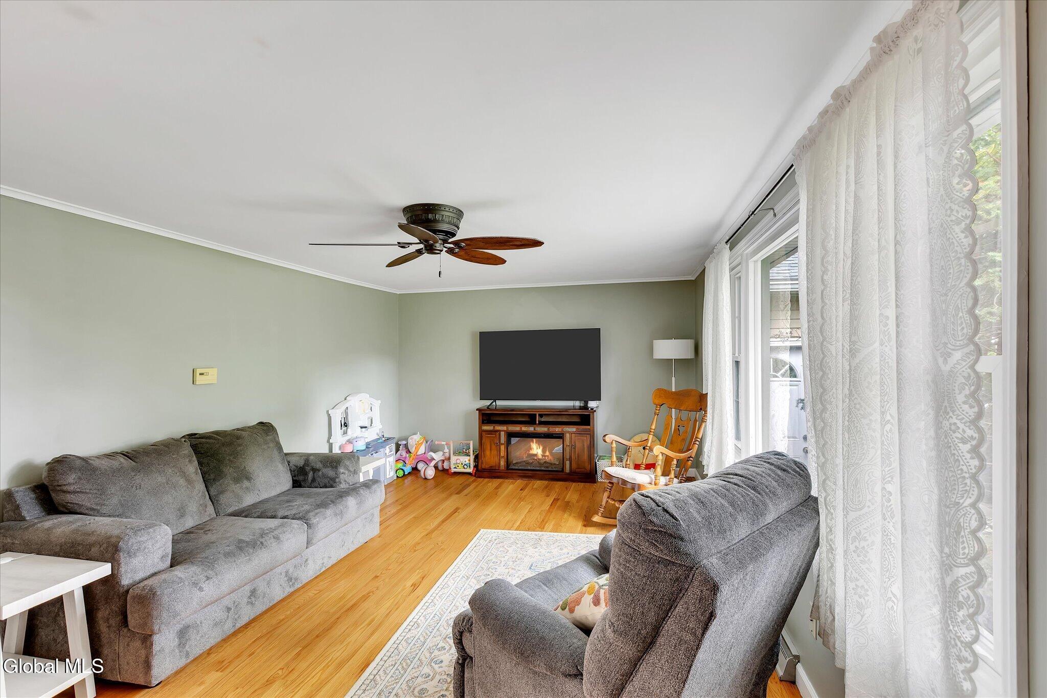 443 Gansevoort Road Moreau, NY 12828 - Photo 7 of 51 7