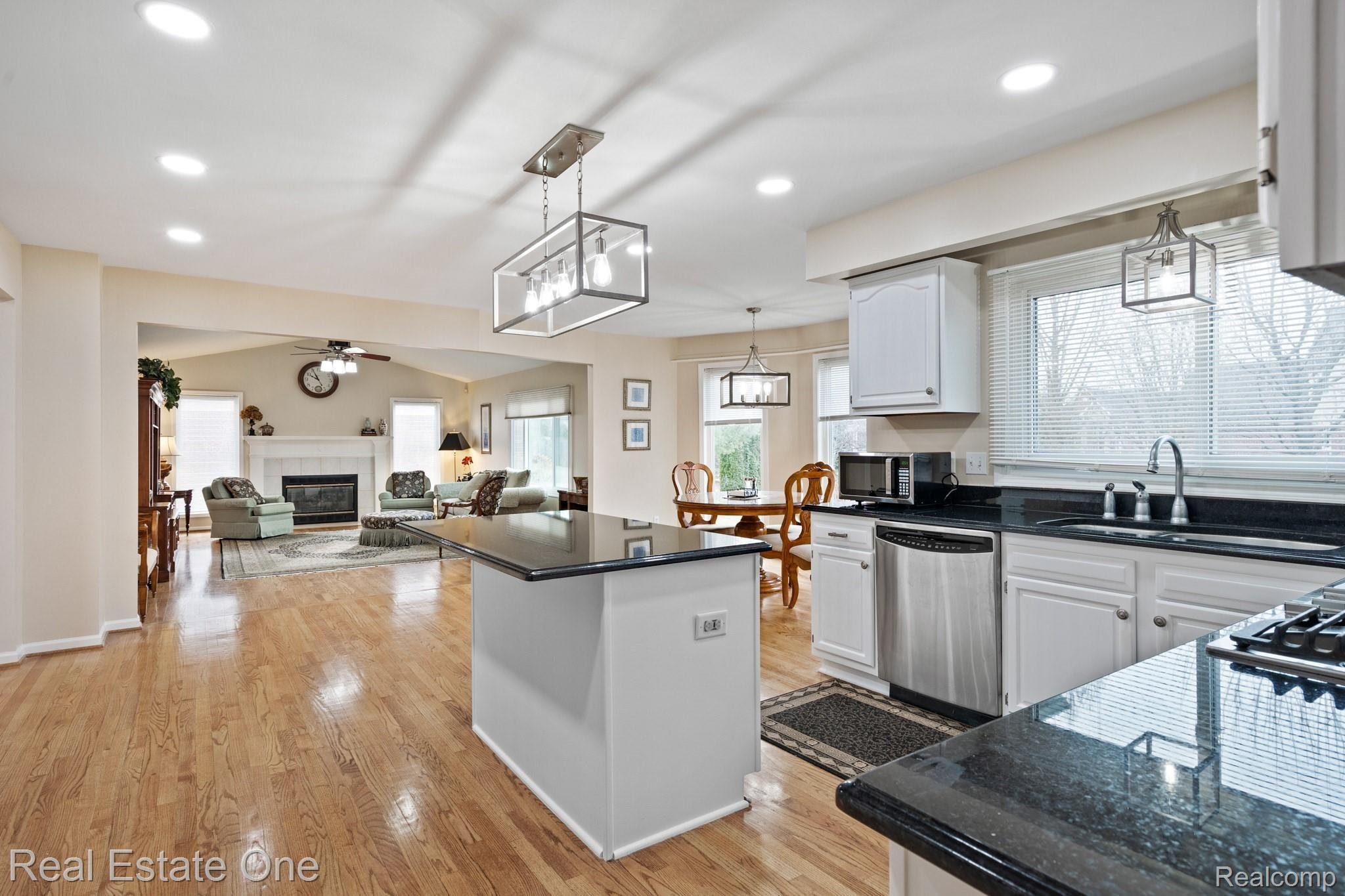 1245 Rothwell Drive Troy, MI 48084 - Photo 13 of 52 1245-Rothwell-Dr-11.JPG