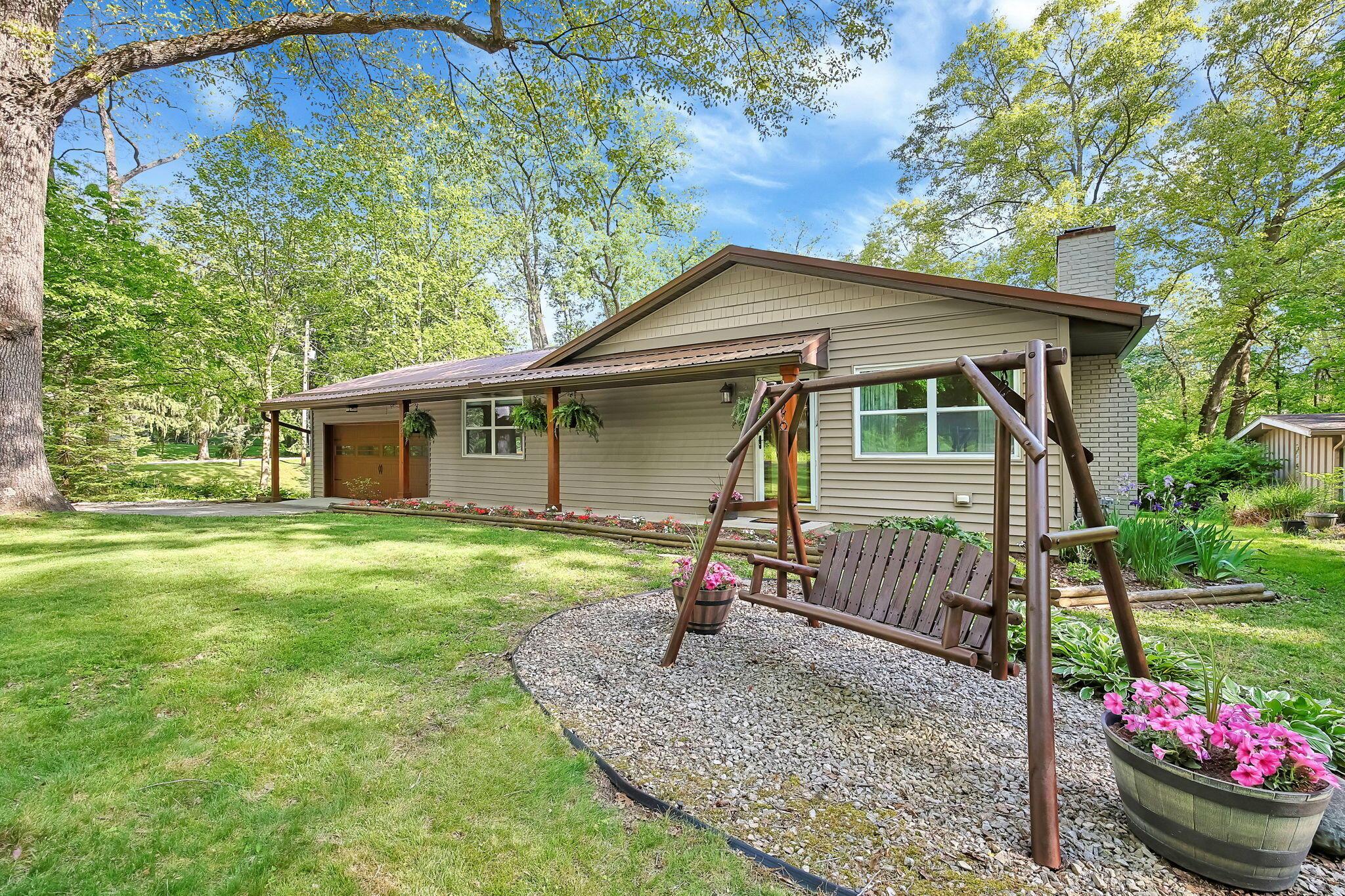 647 Cedar Run Road Northeast Newark, OH 43055 - Photo 3 of 37