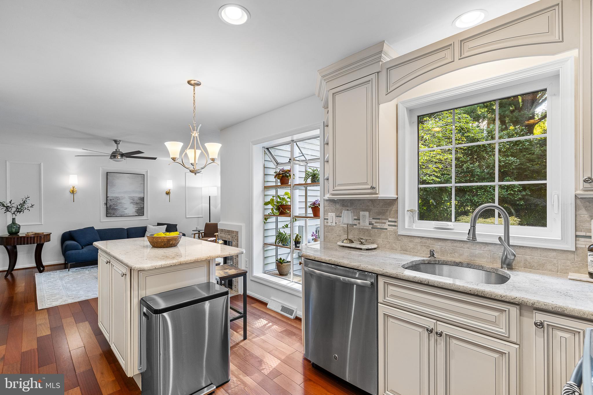 6237 Wilmette Drive Burke, VA 22015 - Photo 16 of 39