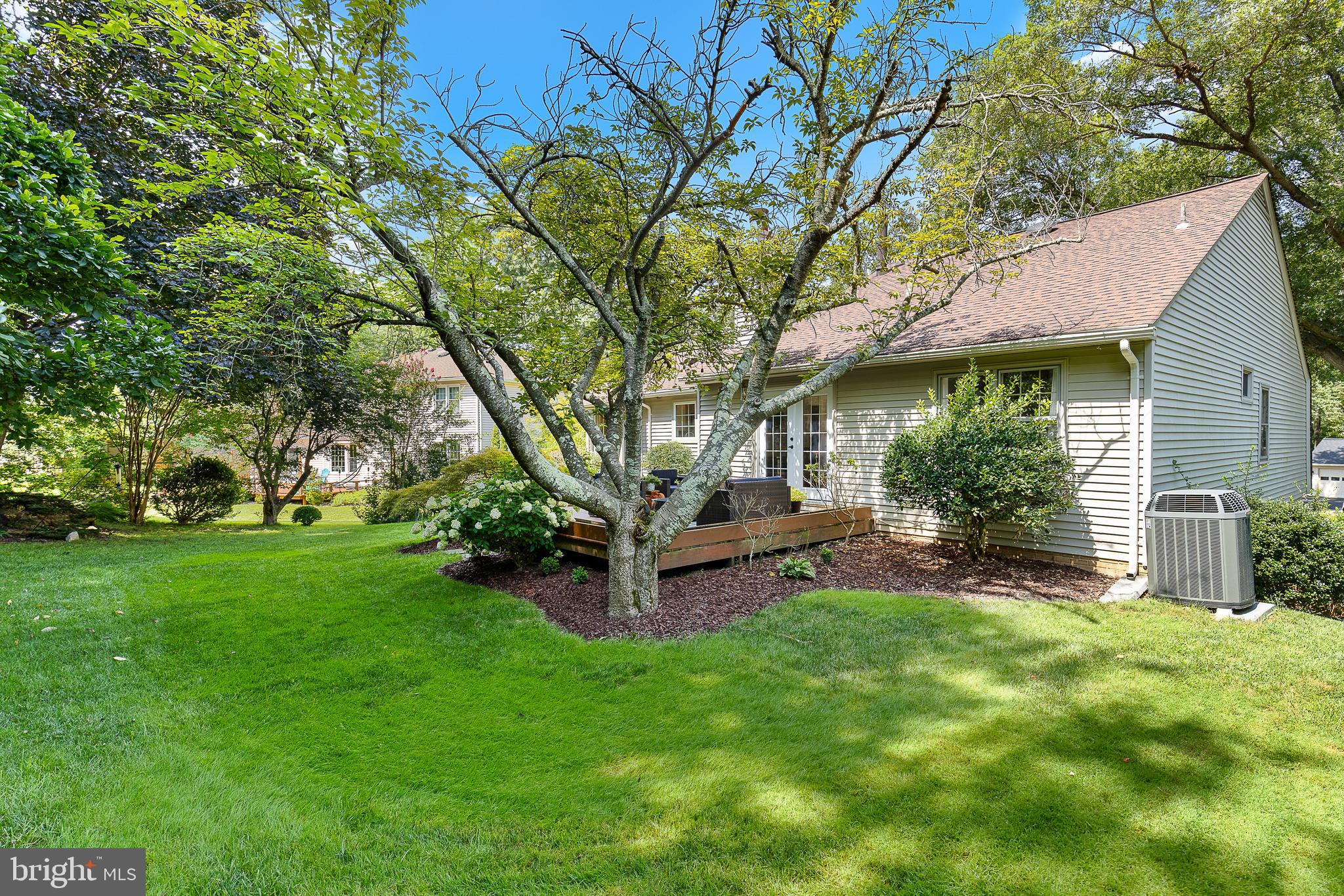 6237 Wilmette Drive Burke, VA 22015 - Photo 36 of 39