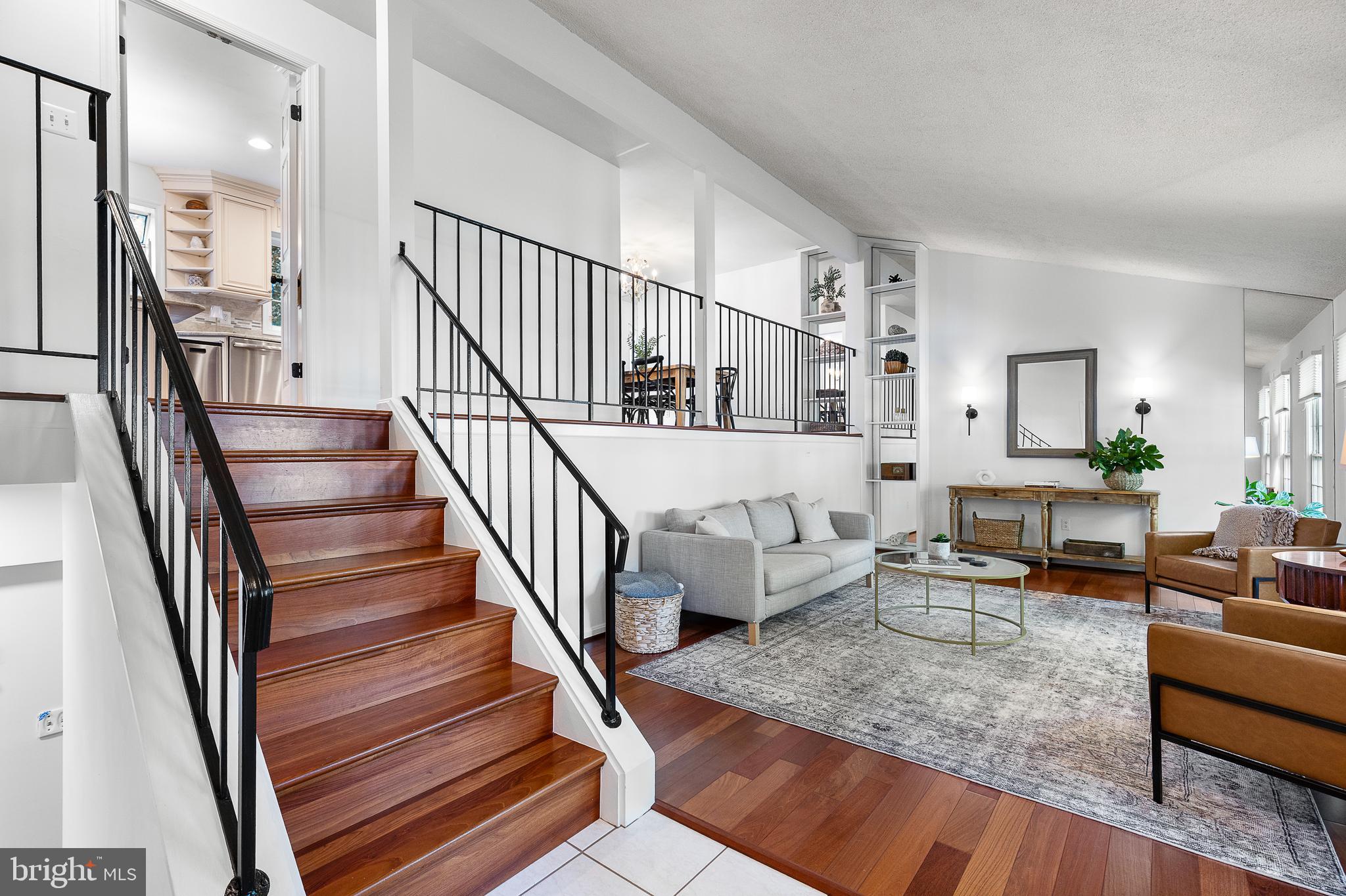 6237 Wilmette Drive Burke, VA 22015 - Photo 5 of 39