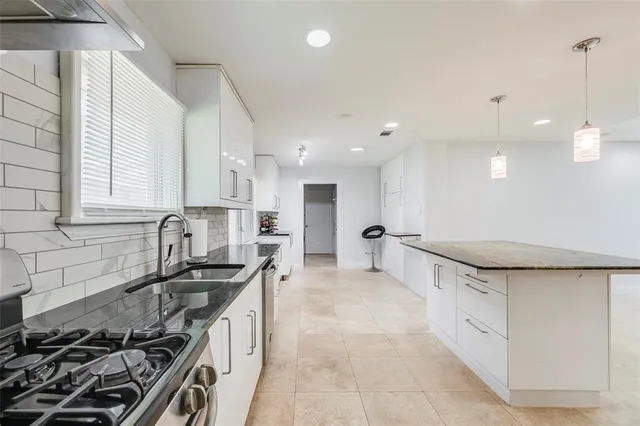 $419,900 | 5017 Boulder Lake Road, Fort Worth, TX 76103