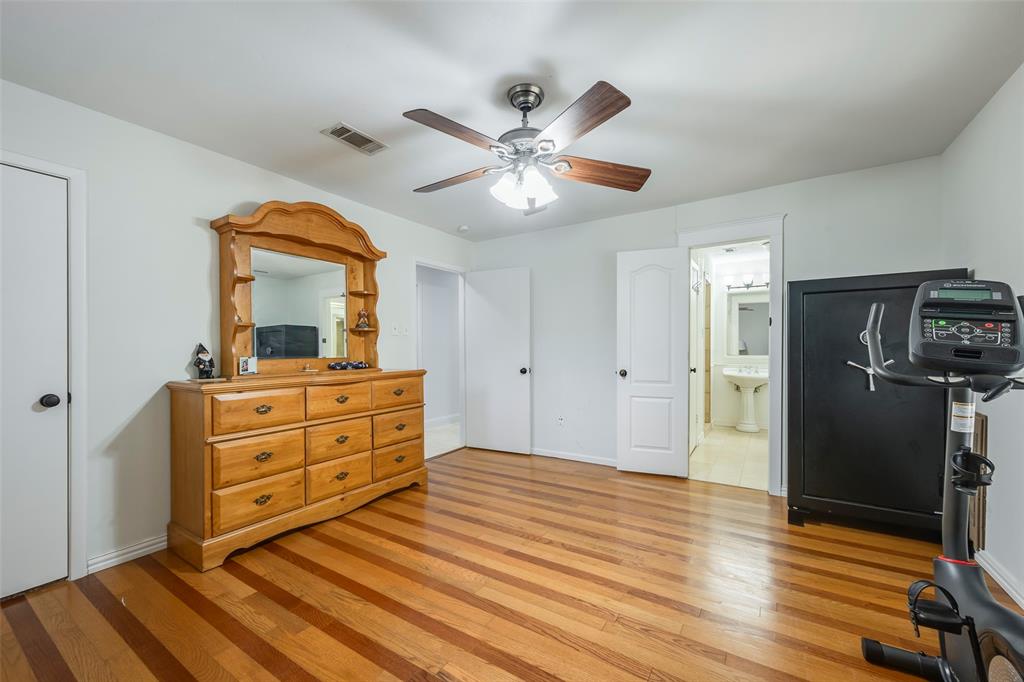 5017 Boulder Lake Road Fort Worth, TX 76103 - Photo 23 of 26