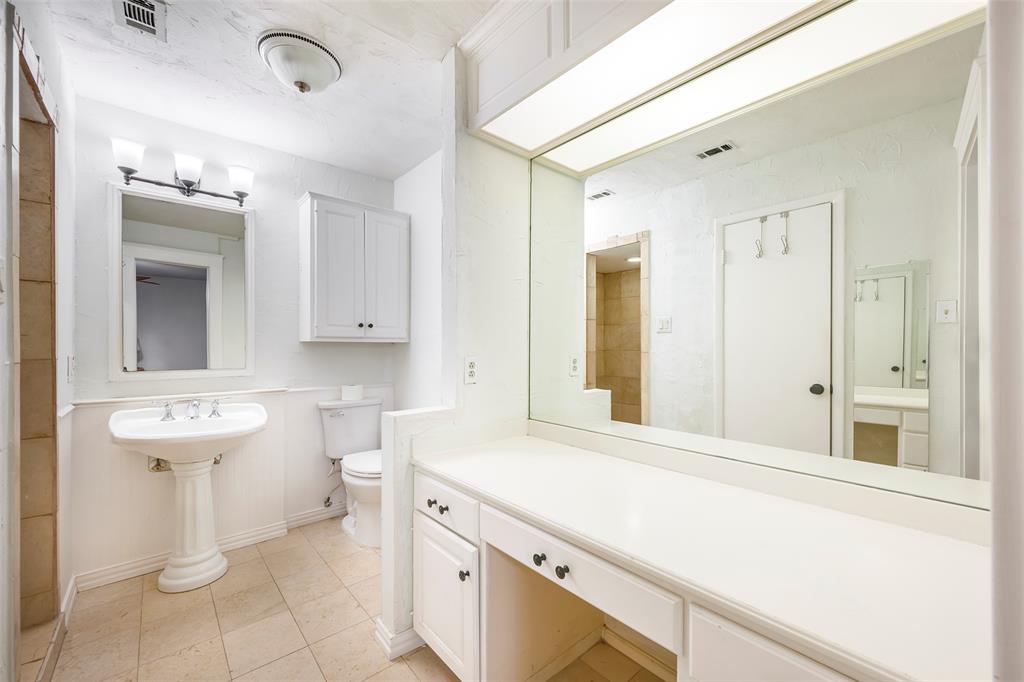 5017 Boulder Lake Road Fort Worth, TX 76103 - Photo 24 of 26