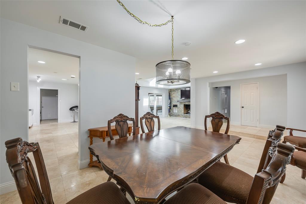 5017 Boulder Lake Road Fort Worth, TX 76103 - Photo 6 of 26