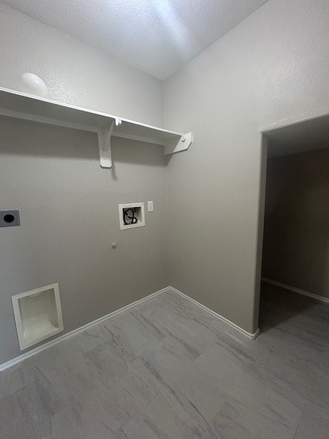 8319 Tartan Court Rosharon, TX 77583 - Photo 12 of 15 Laundry