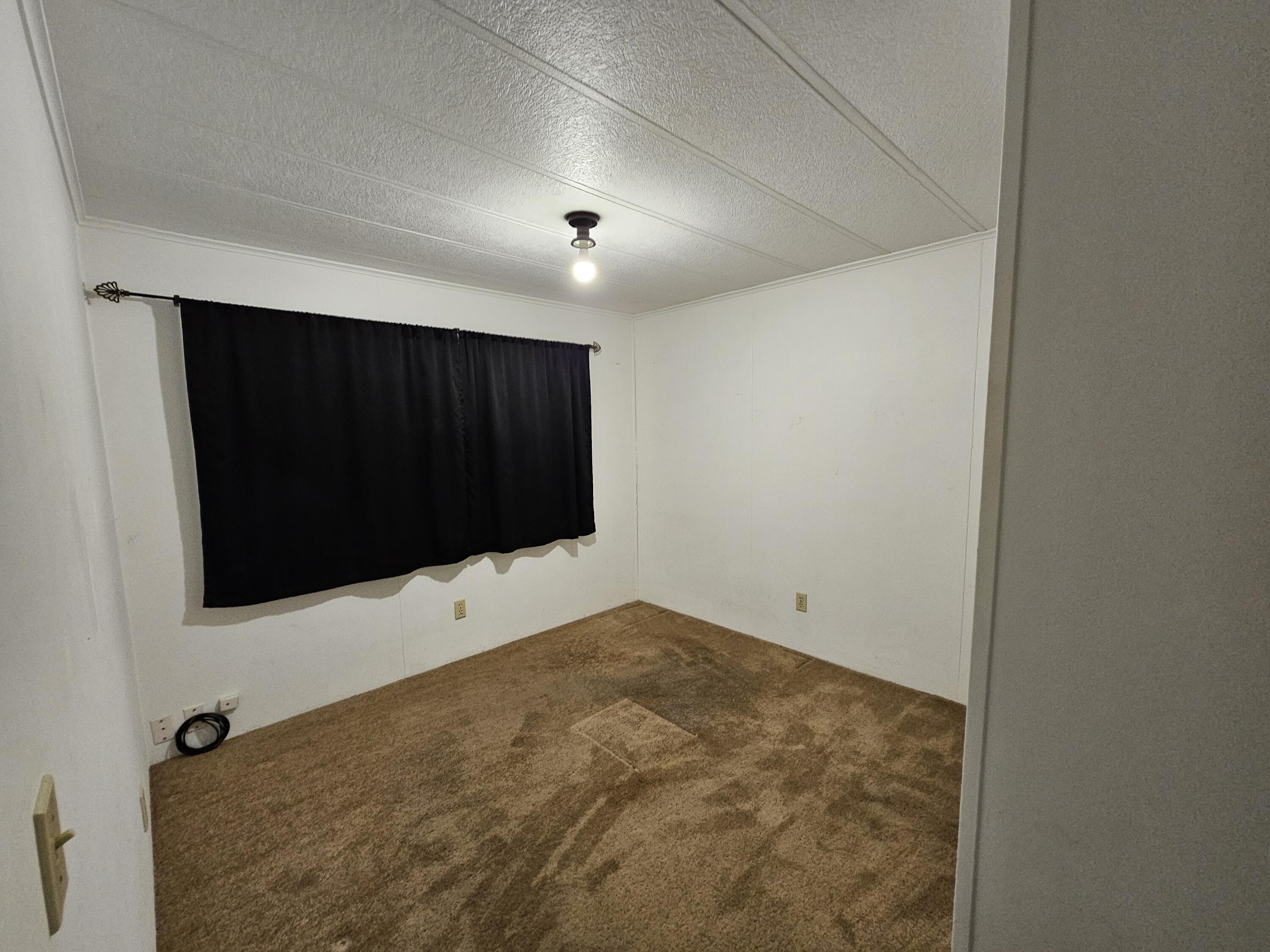 831 Crow Road Merlin, OR 97532 - Photo 15 of 29 Second Bedroom