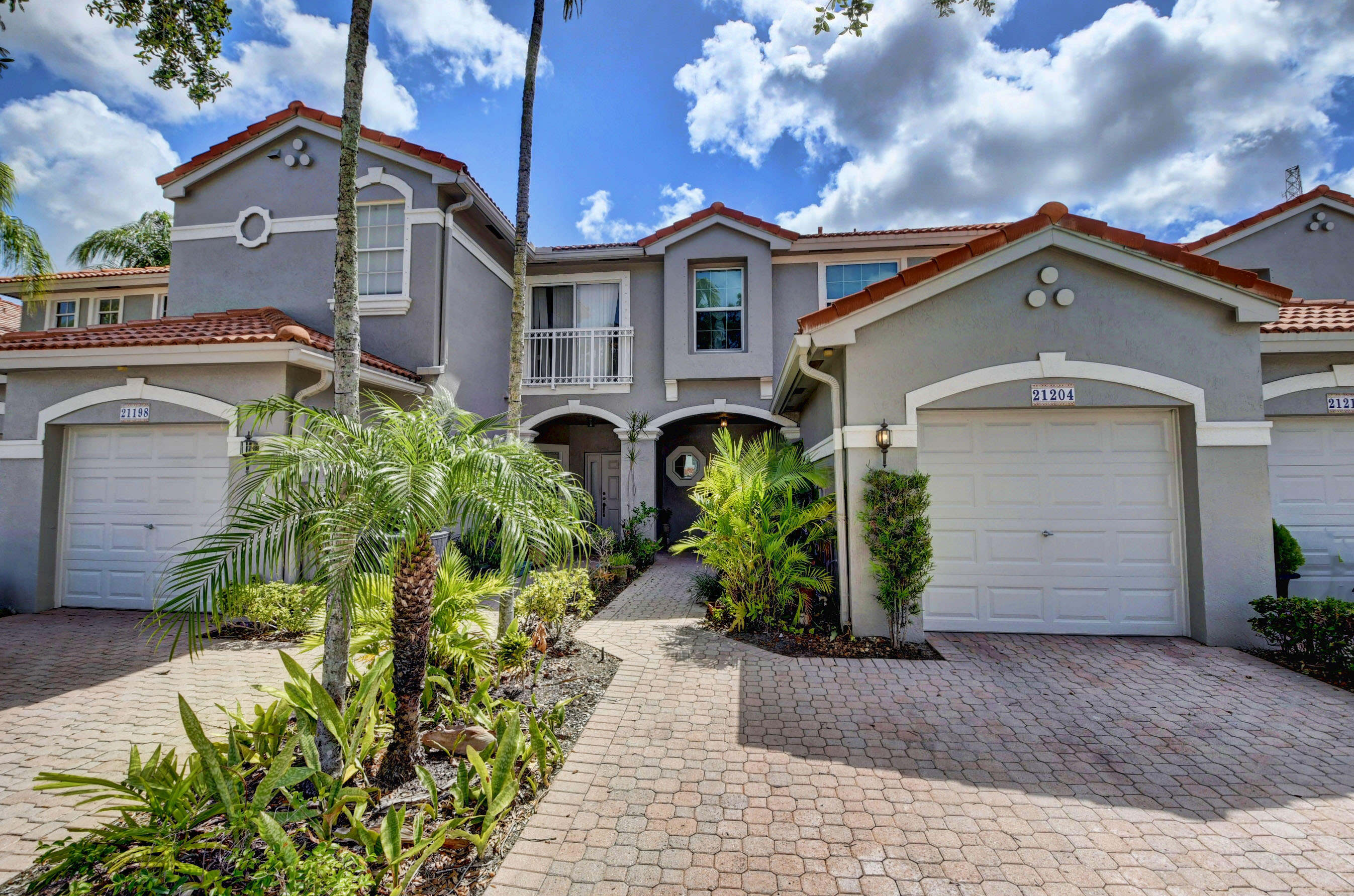 21204 Vía Eden Boca Raton, FL 33433 - Photo 3 of 51 front