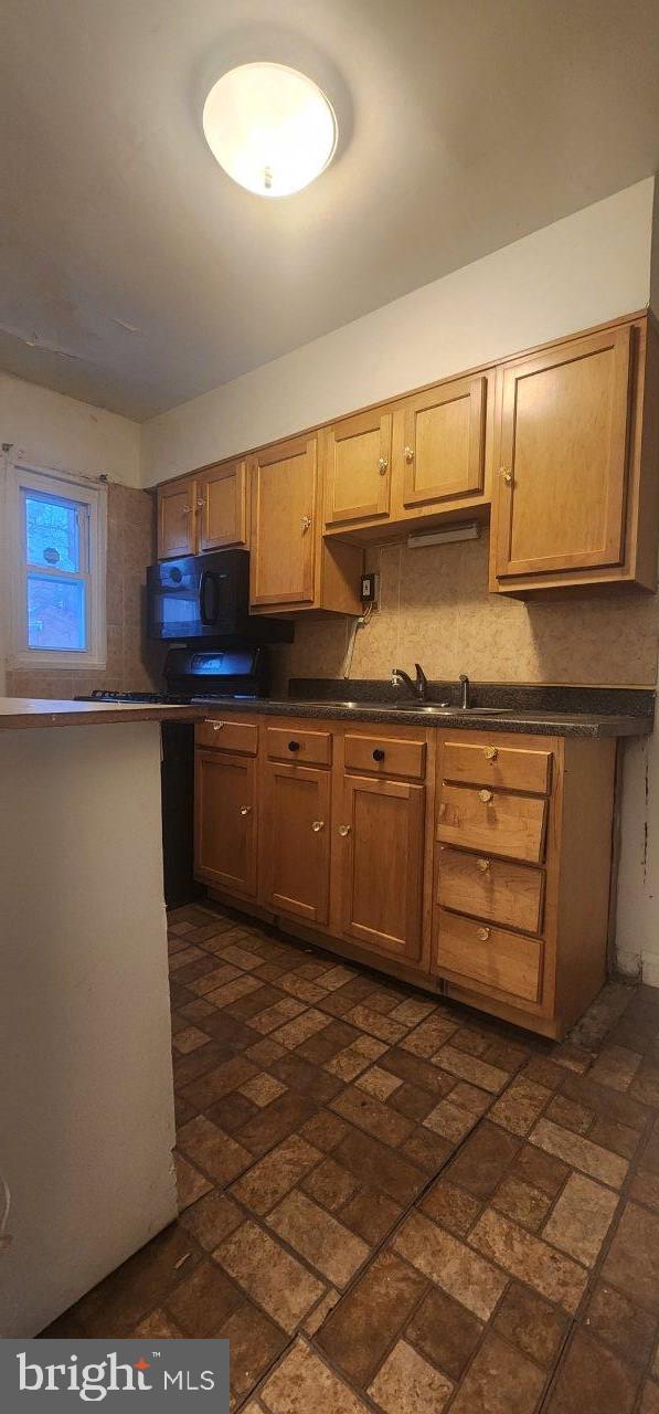 3802 Rokeby Road Baltimore, MD 21229 - Photo 7 of 24