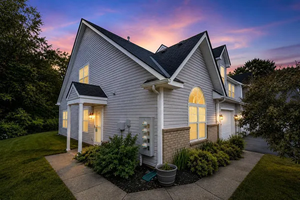 $239,999 | 8410 Diversey Loop, Unit 601, Blacklick, OH 43004