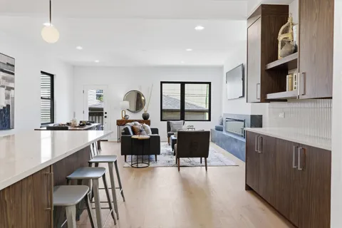 $1,399,000 | 2044 West Superior Street, Chicago, IL 60612