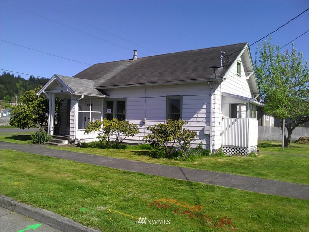 217 Southwest 2nd Street Chehalis, WA 98532 - Photo 2 of 11 Gallery Image 2