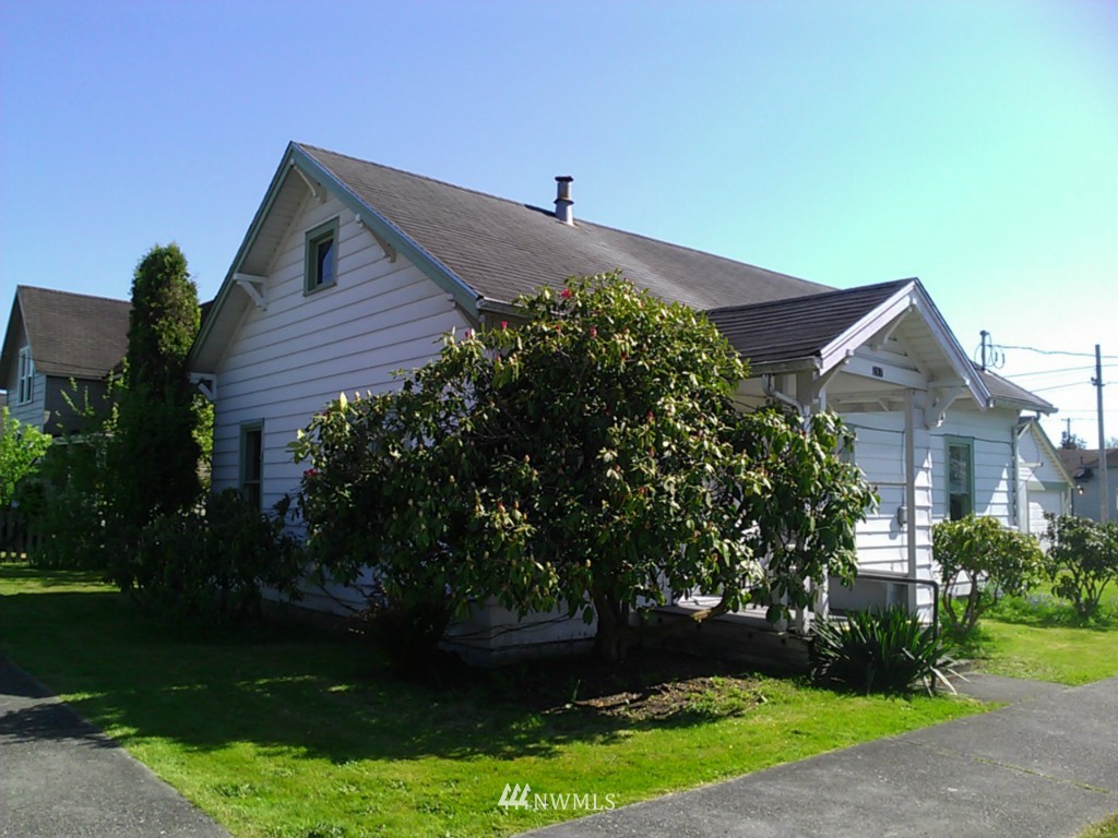 217 Southwest 2nd Street Chehalis, WA 98532 - Photo 3 of 11 Gallery Image 3