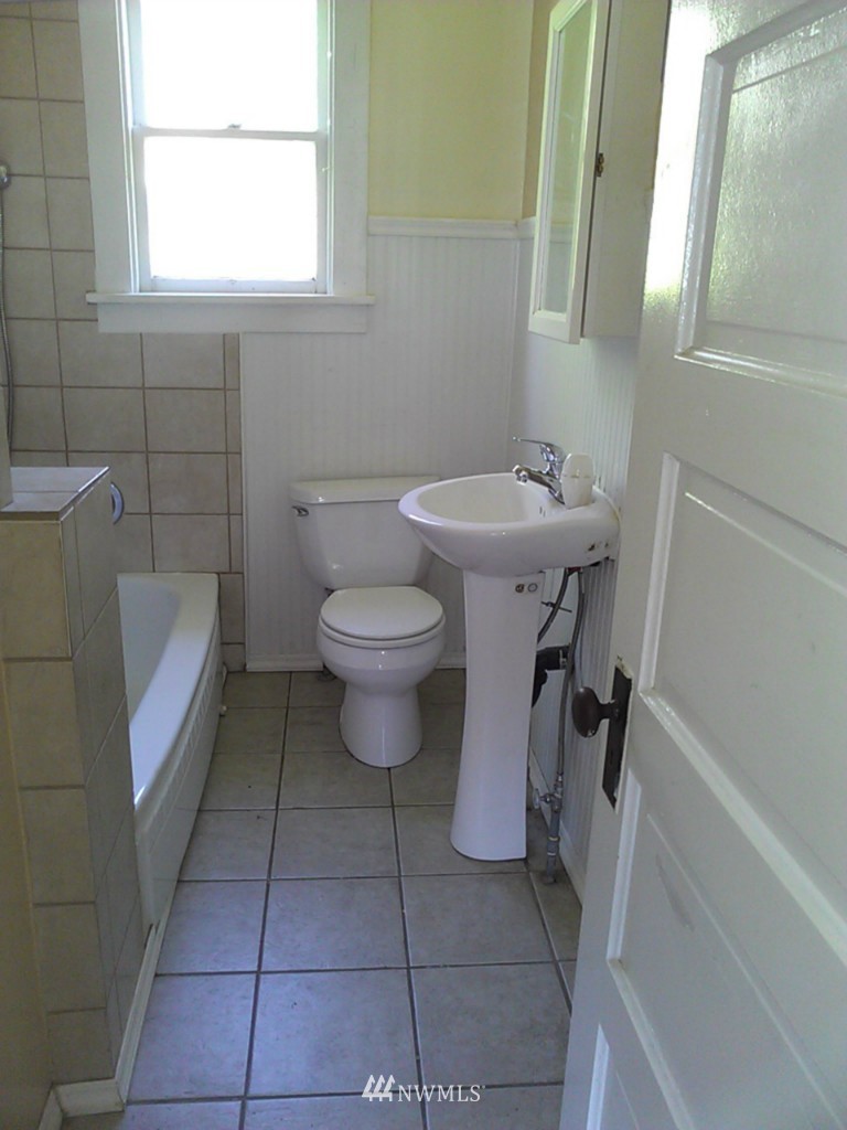 217 Southwest 2nd Street Chehalis, WA 98532 - Photo 7 of 11 Gallery Image 7