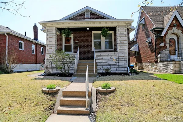 $229,900 | 5616 Milentz Avenue, St. Louis, MO 63109