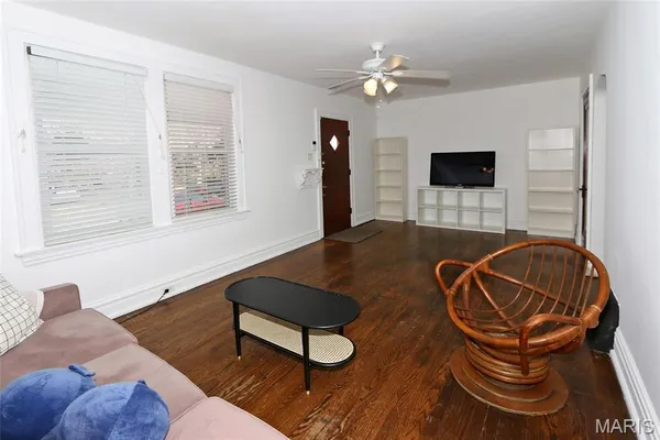 $229,900 | 5616 Milentz Avenue, St. Louis, MO 63109