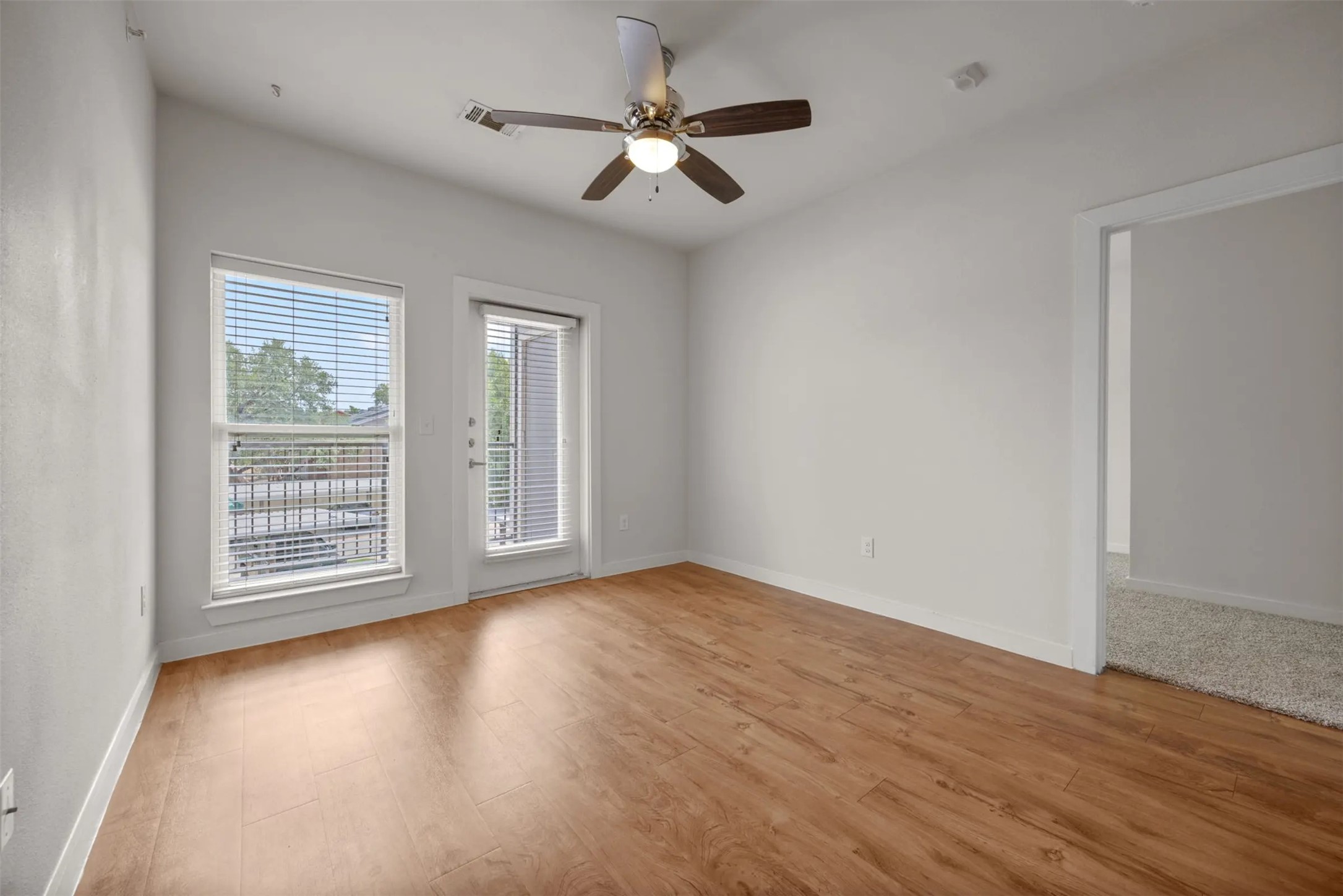 6725 Circle S Road, Unit A2102 Austin, TX 78745 - Photo 10 of 23 $500 off first month's rent! Don’t miss out on this limited-time offer — contact our team today to learn more and find the perfect unit for you!