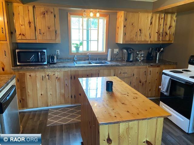 7902 Thunderbird Trail East Eveleth, MN 55734 - Photo 9 of 22
