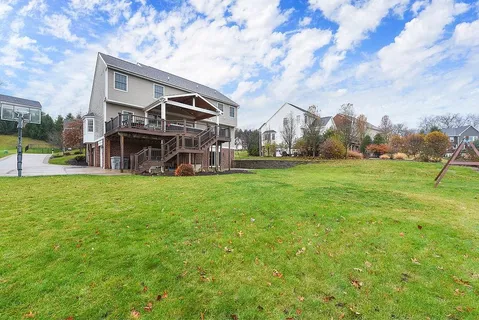 $665,000 | 434 Longleaf Drive, Venetia, PA 15367