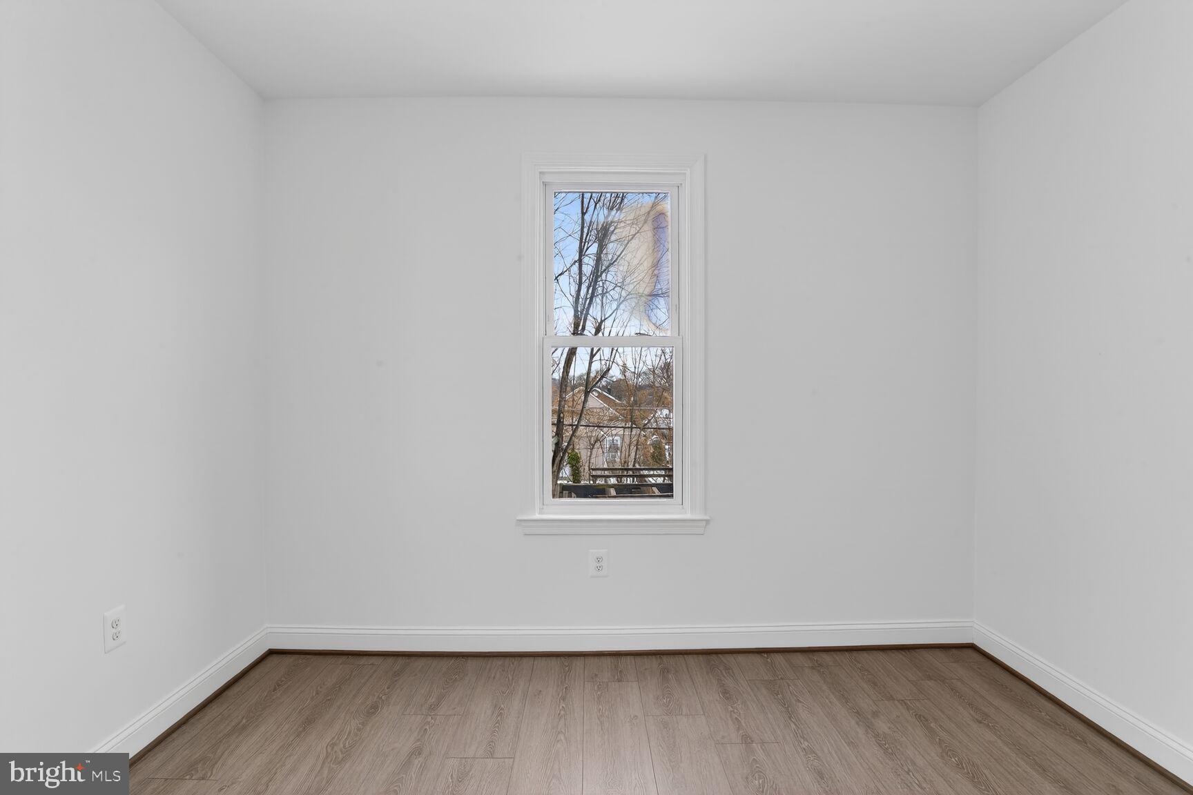 2932 Manns Avenue Baltimore, MD 21234 - Photo 8 of 30