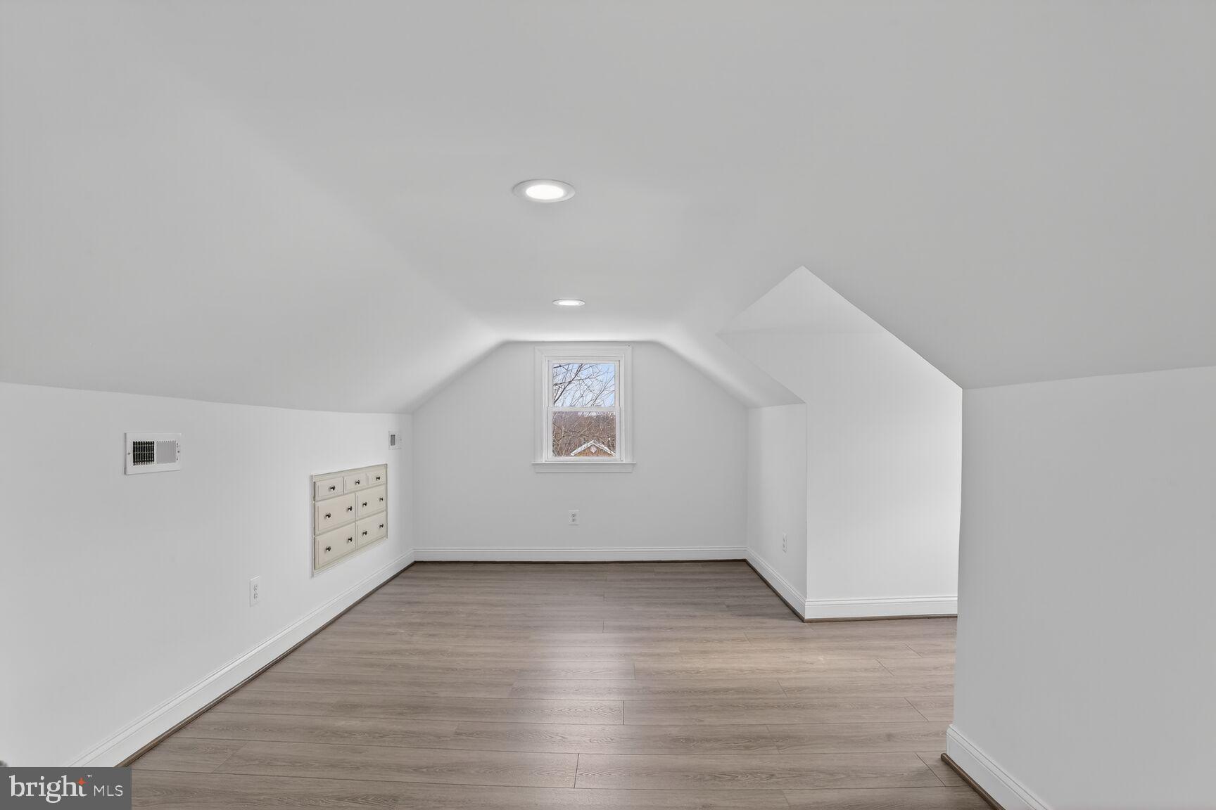 2932 Manns Avenue Baltimore, MD 21234 - Photo 10 of 30