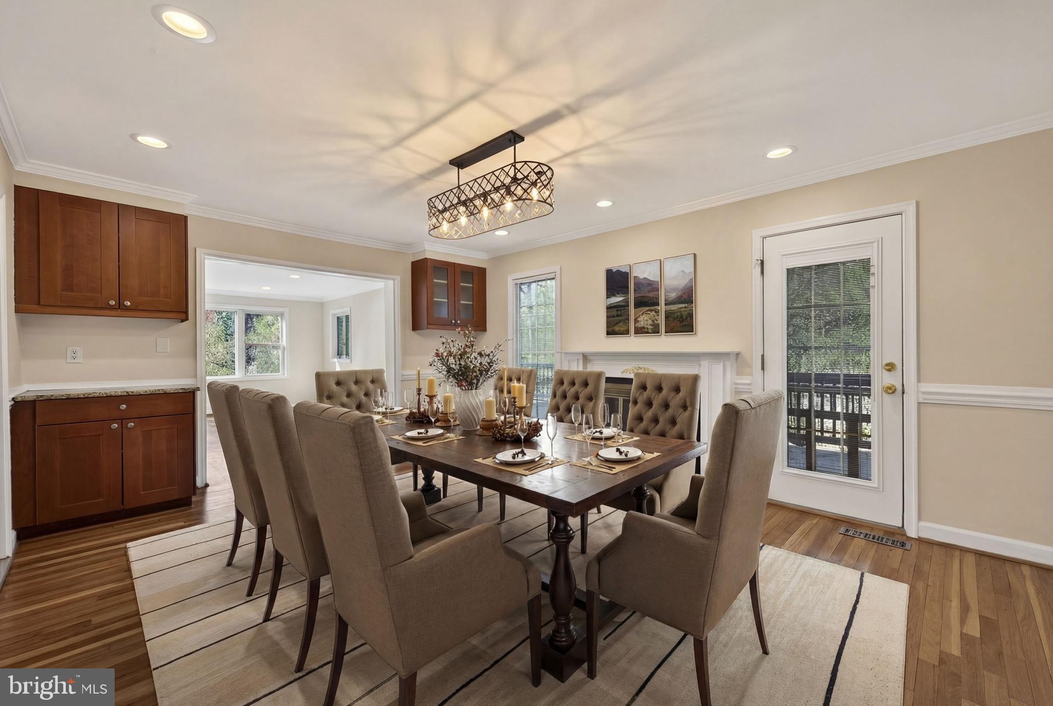 10600 Vantage Court Potomac, MD 20854 - Photo 11 of 91 Dining Room 2 Virtually Staged