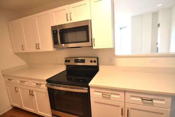 $3,700 | 75 Peterborough Street, Unit 713, Boston, MA 02215