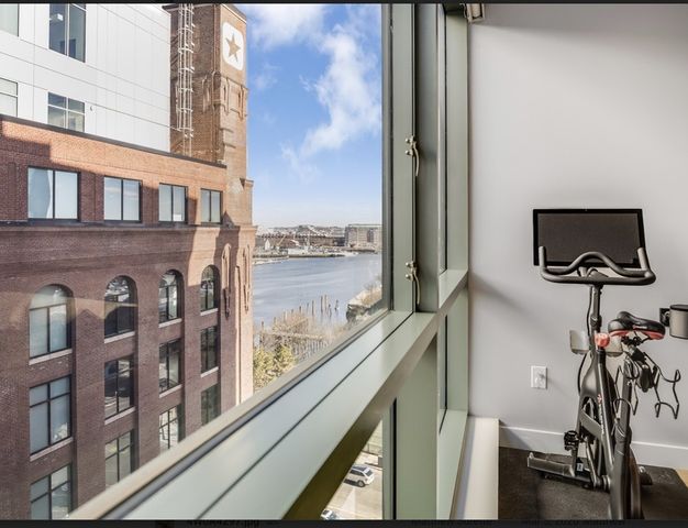 $1,260,000 | 234 Causeway Street, Unit 807, Boston, MA 02114