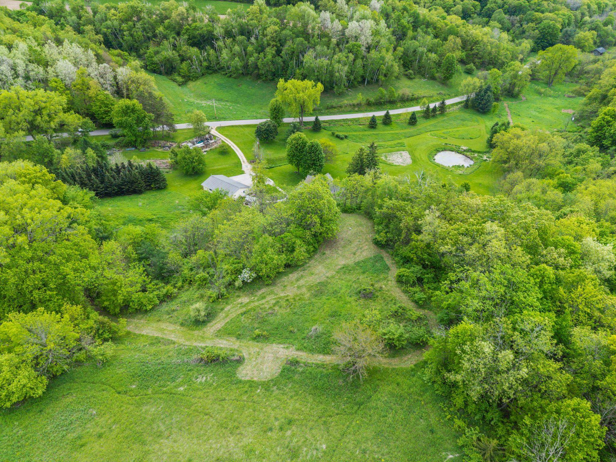 S9761 Little Bear Road Spring Green, WI 53588 - Photo 6 of 44