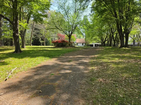 $2,800 | 4580 Shadowlawn Road, Bartlett, TN 38002