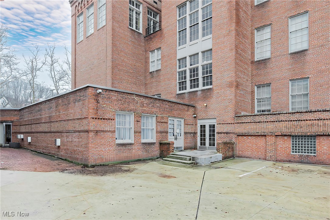 2043 Random Road, Unit 9 Cleveland, OH 44106 - Photo 32 of 33 Gallery Image 32