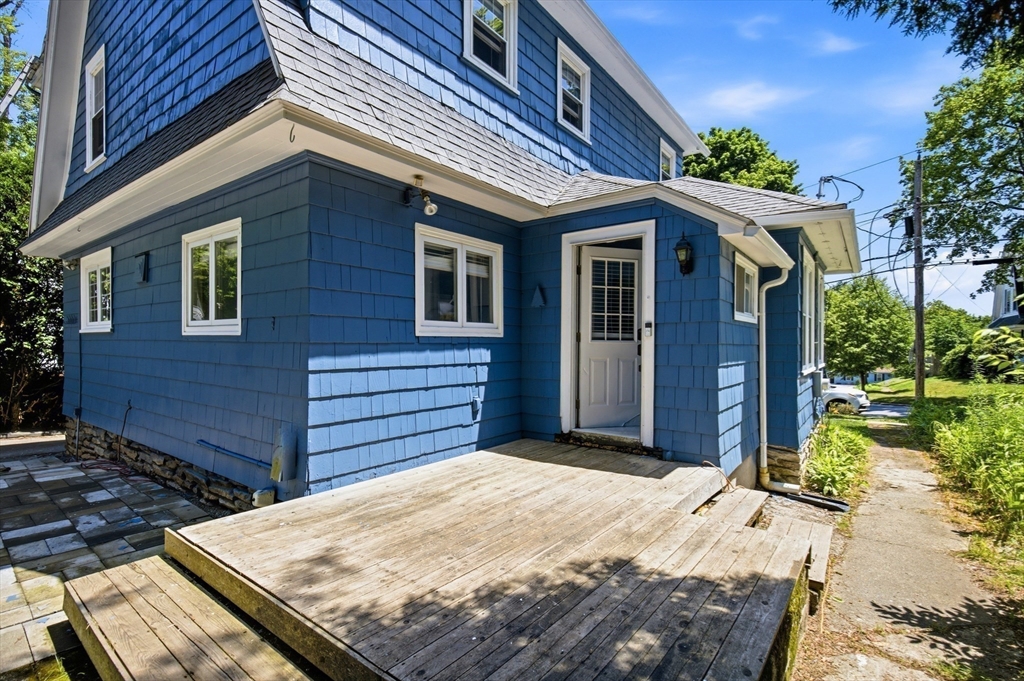 52 Eagle Road Worcester, MA 01605 - Photo 33 of 42