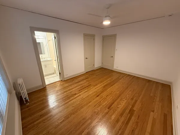$2,995 | 531 Hinman Avenue, Unit B1, Evanston, IL 60202