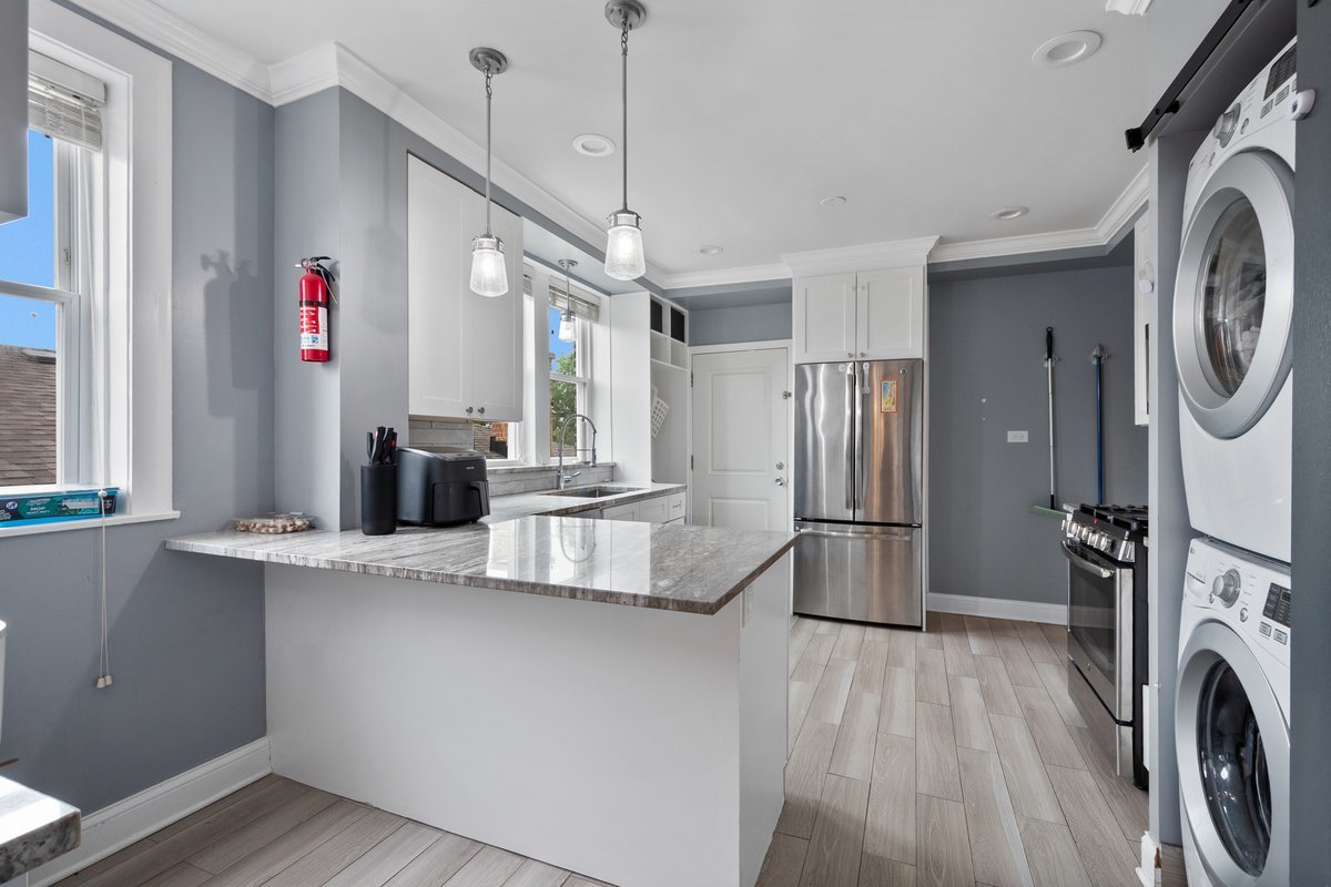 2732 West Greenleaf Avenue, Unit 3 Chicago, IL 60645 - Photo 9 of 15