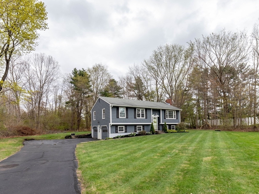 8 Old Farm Road Sturbridge, MA 01566 - Photo 1 of 30